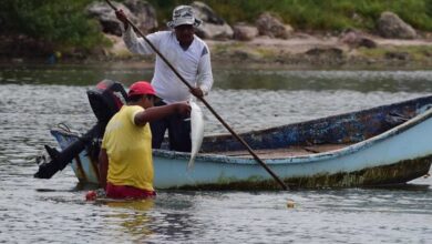 Pescadores de Carmen en crisis piden apoyo ante desplome en capturas