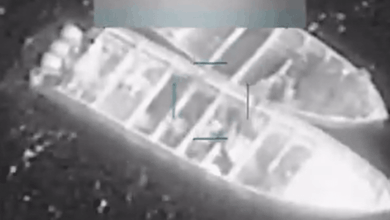 El Departamento de Guerra de Estados Unidos informó sobre una serie de ataques letales llevados a cabo en aguas internacionales del Pacífico Oriental, resultando en la muerte de 14 personas a bordo de cuatro embarcaciones vinculadas al narcotráfico.