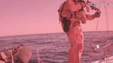 Israel confirmó la deportación de cuatro ciudadanos italianos, primeros integrantes de la flotilla humanitaria Global Sumud en ser expulsados, tras la detención de más de 400 activistas que buscaban llegar a la Franja de Gaza con ayuda.