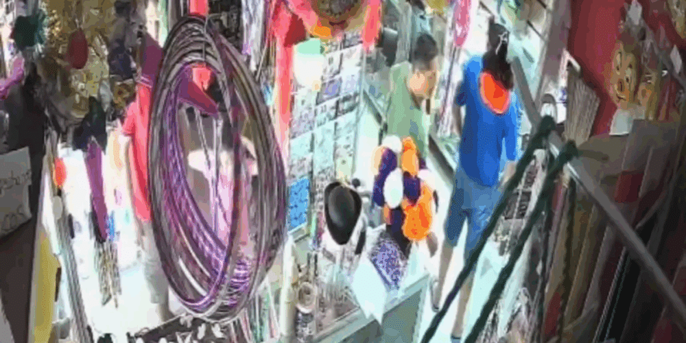 Robo en papelería de Campeche dueño exhibe el hurto captado por cámaras de seguridad