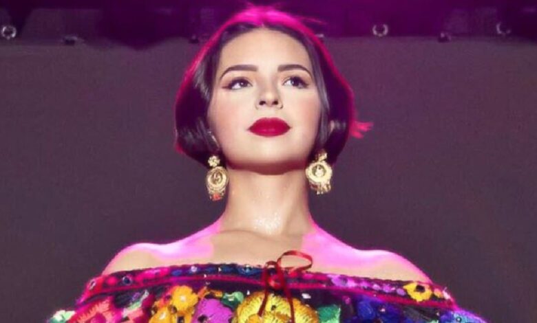 Ángela Aguilar lanza oferta ante las críticas; ofrece su canto (Foto de internet)