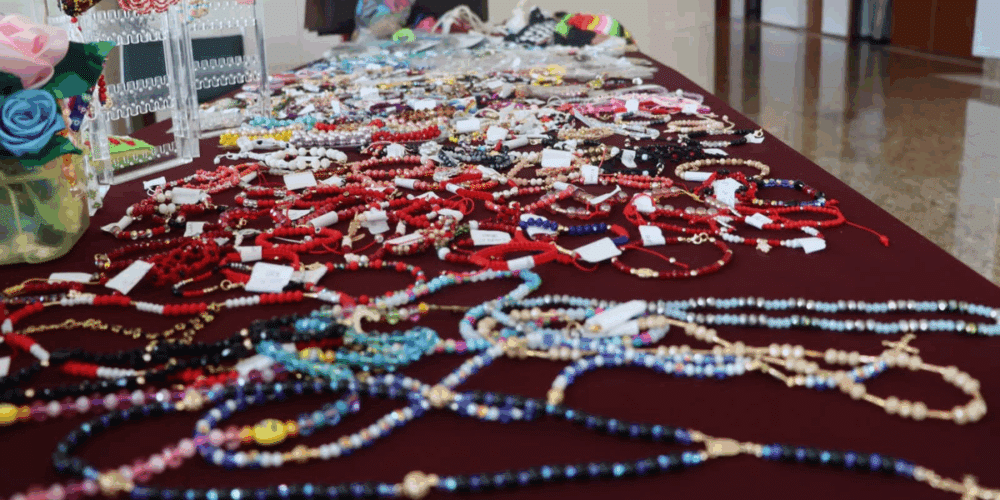 Artesanías elaboradas en centros penitenciarios de Campeche participarán en la Expo Manos Creativas ICATCAM 2025