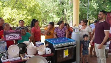 Entregan equipamiento a cocina escolar de Kankí