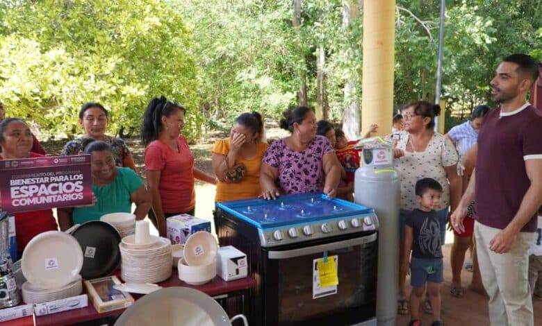 Entregan equipamiento a cocina escolar de Kankí