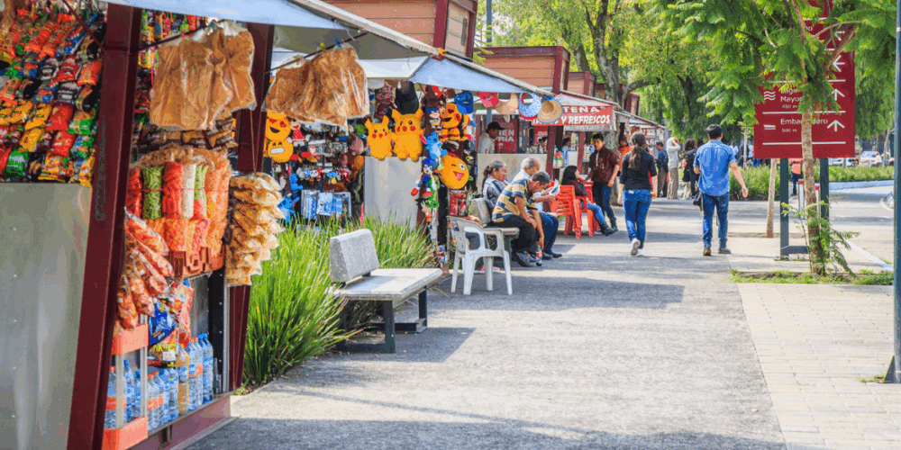 Pequeños comercios de Campeche exigen regular el auge del comercio informal
