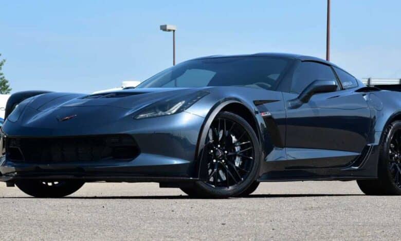 Policía de Carmen asegura automóvil con reporte de robo en Estados Unidos