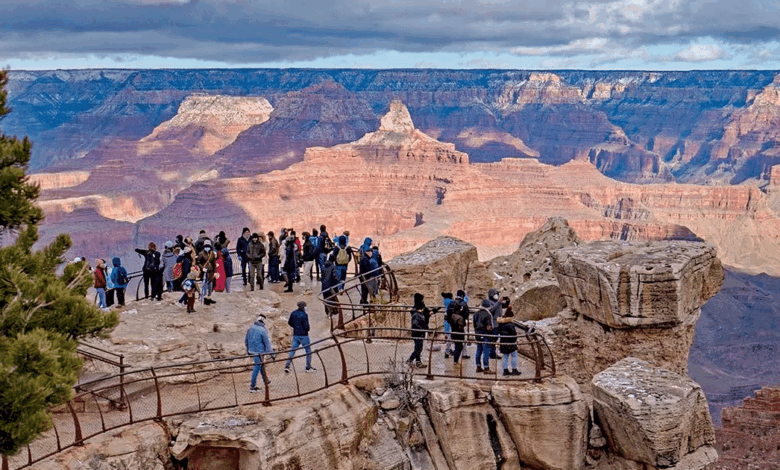 A partir del 1 de enero de 2026, los visitantes internacionales deberán pagar 100 dólares adicionales para ingresar a 11 de los parques nacionales más visitados de Estados Unidos, y su pase anual costará 250 dólares, frente a los 80 USD que pagan los residentes estadounidenses.