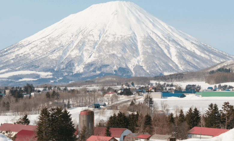 El Monte Yotei, ubicado en el Parque Nacional Shikotsu-Tōya, es el centro neurálgico de la famosa zona turística de Niseko.