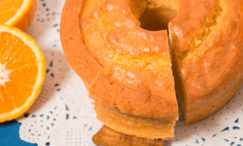 El panqué de naranja es un clásico que destaca por su textura suave, su aroma cítrico y su sabor equilibrado.
