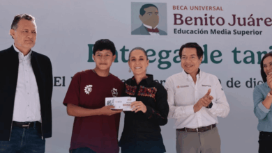 Presidenta Claudia Sheinbaum entrega tarjetas de la Beca “Benito Juárez” y supervisa avance del 90% en construcción de bachillerato en El Marqués, Querétaro