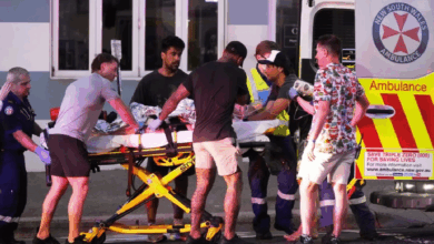 Un ataque armado ocurrido en la playa Bondi, en Sídney, Australia, durante una celebración de Janucá dejó al menos 15 personas muertas y decenas de heridos.