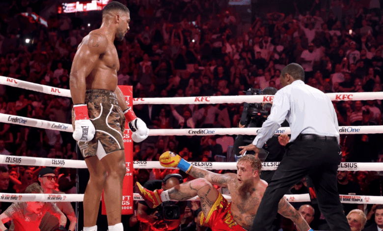 Se acabó el show Anthony Joshua noquea a Jake Paul y le rompe la mandíbula en el sexto round (Foto de Netflix)