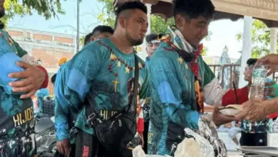 Solidaridad campechana alimenta a peregrinos guadalupanos en su paso por el Santuario