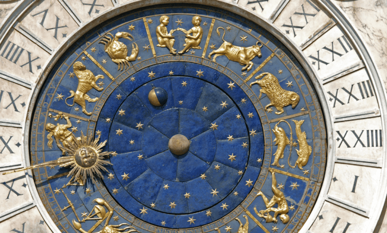 La jornada de este 21 de enero de 2026 invita a la reflexión y a tomar decisiones con calma. Los movimientos astrales favorecen los cierres de ciclo, la comunicación honesta y la organización personal.