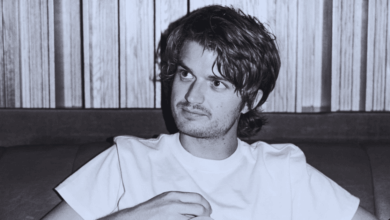 Joe Keery lidera Spotify y supera a Taylor Swift