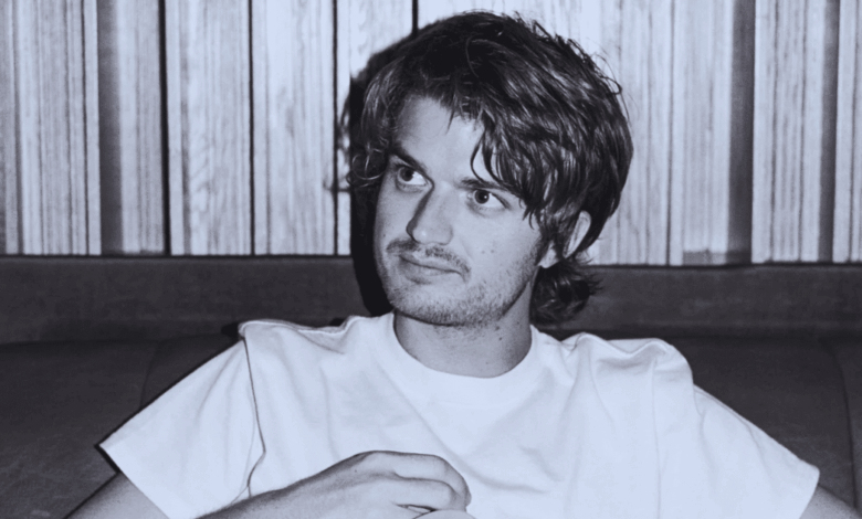 Joe Keery lidera Spotify y supera a Taylor Swift