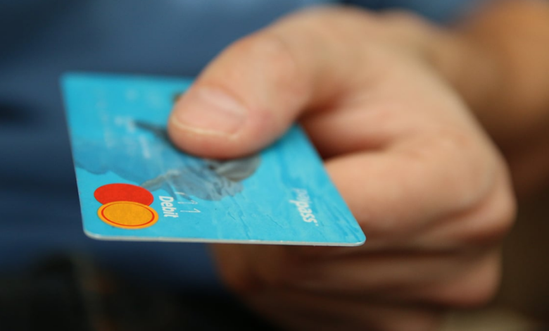 Los principales bancos del país mantienen ganancias, pese a la desaceleración