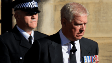 Detienen al príncipe Andrés en Reino Unido, hermano del rey Carlos III