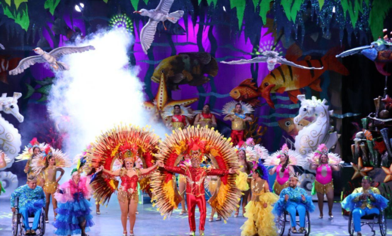 Entregan símbolos reales a Reyes del DIF Carmen, Campeche