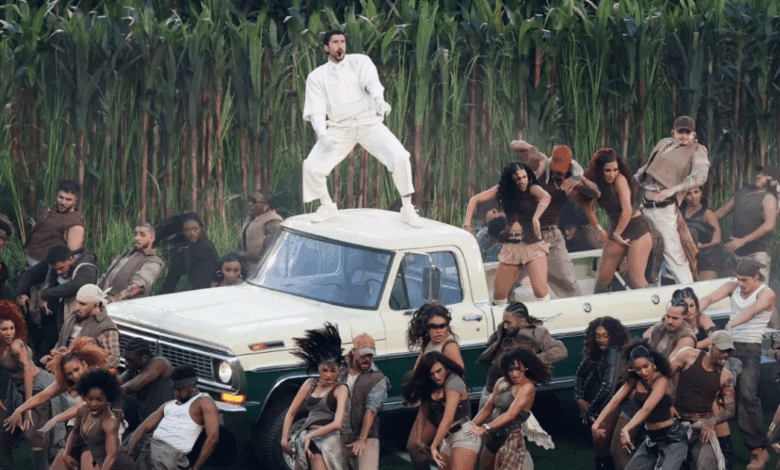 Redes llaman "histórico" al show de Bad Bunny en el Super Bowl LX