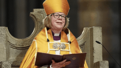 Sarah Mullally, de 63 años, la primera arzobispa (Foto de Reuters)