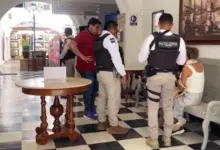 Frustran extorsión telefónica contra turistas en hotel de Campeche