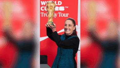Sheinbaum, primera en levantar la Copa