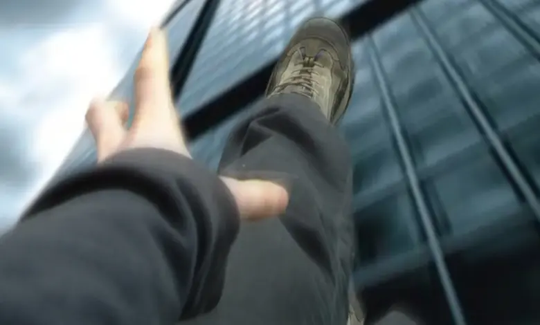 sujeto cae de más de 7 metros al intentar robar un tinaco en escárcega