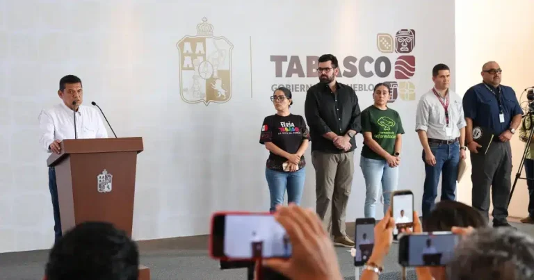 Incendio en la Nave 1 del Parque Tabasco "Dora María" (Foto de cortesía)