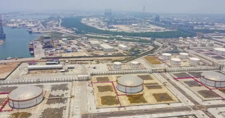 Pemex reporta operación normal durante maniobras de mantenimiento en Refinería Olmeca