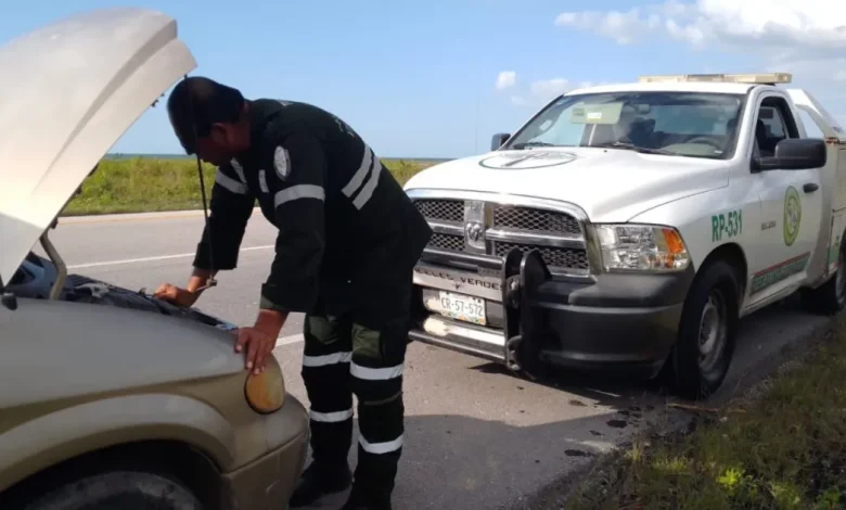 Ángeles verdes atienden a 150 viajeros en campeche