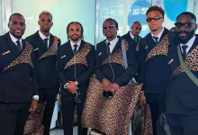 congo sorprende con elegante atuendo en su llegada al mundial 2026