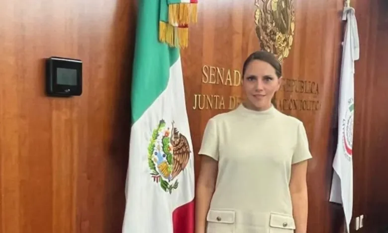 jennifer krystel castillo madrid expone ante el congreso ruta para consolidar la fiscalización estratégica (1)