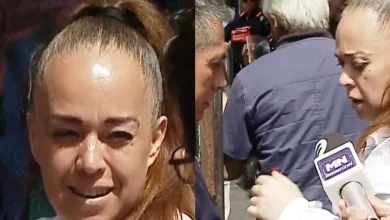 mujer que solicita identificación en el zócalo se vuelve viral en redes sociales
