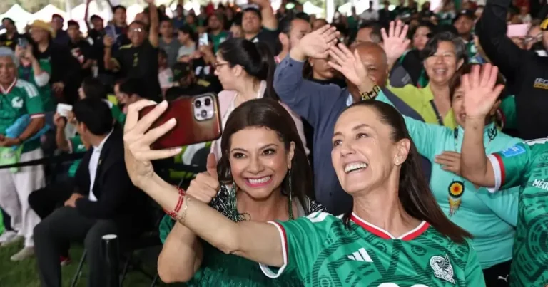 Sheinbaum asiste al Fan Fest de la Gustavo A. Madero junto a Clara Brugada