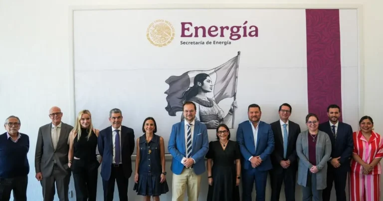 cubico y cfe firman un acuerdo histórico para desarrollar 578 mw ac de proyectos de energía renovable en méxico