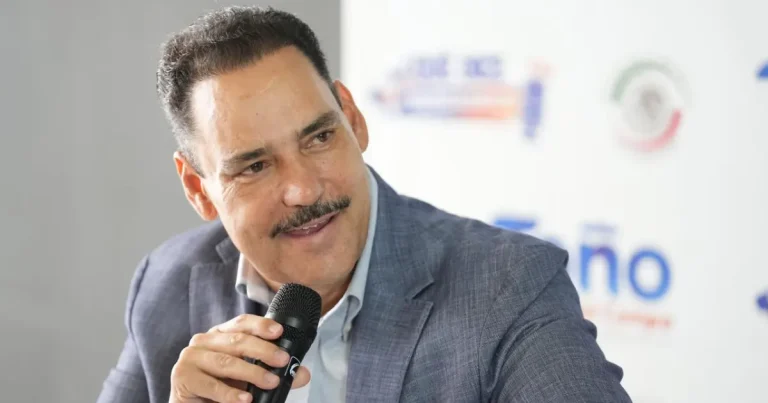 Toño Martín del Campo presenta resultados de su gira de trabajo en el Salvador (Foto de cortesía)