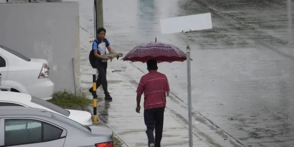 posibles lluvias en campeche por tres ondas tropicales