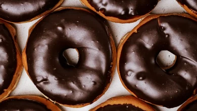 Retiran del mercado donas de chocolate por leche no declarada; podrían causar reacciones graves