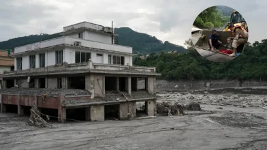 Equipos de emergencia intensifican labores para ubicar a cientos de trabajadores atrapados en túneles del Himalaya (Fotos LaSexta y Narendra Shrestha)