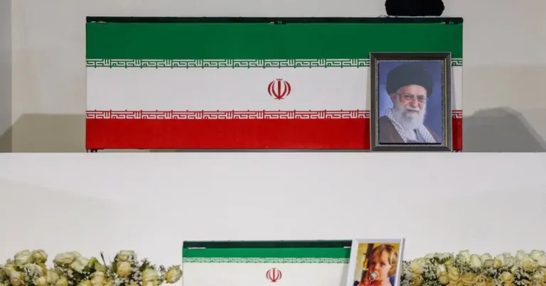 irán asegura que pezeshkian se reunió con mojtaba khamenei en medio de rumores sobre su salud