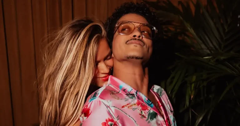 karol g y bruno mars desatan rumores de romance tras compartir fotos juntos