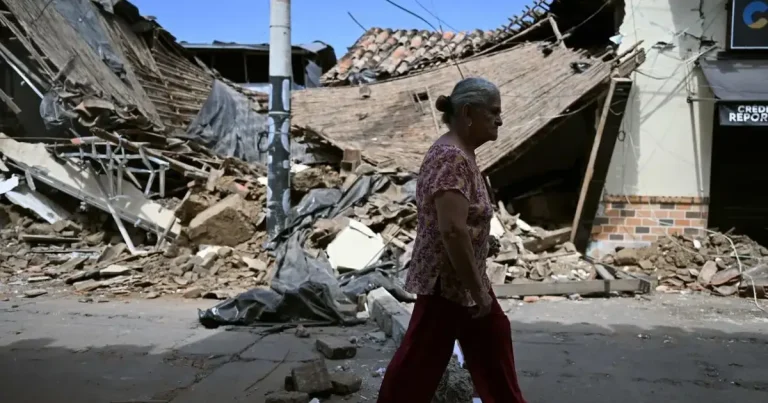 méxico repatria a 36 mexicanos tras sismo en colombia