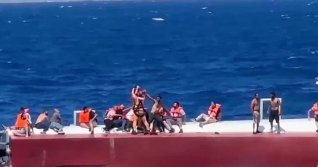 naufragio de ferry en chipre deja 17 desaparecidos y ocho fallecidos (2)