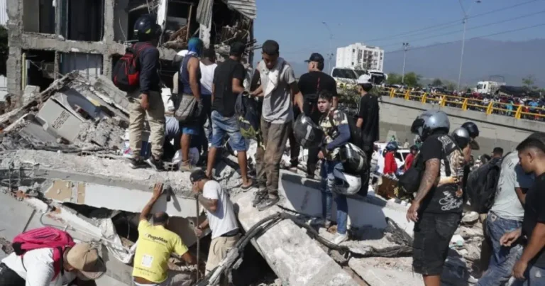 sismo de 7.4 deja 18 muertos y graves daños en pereira