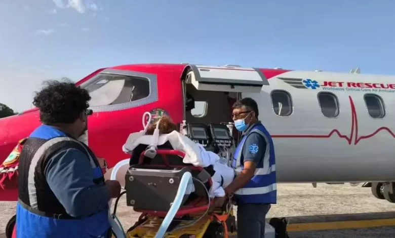 imss traslada a niña de campeche a puebla para atención especializada