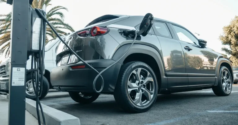 autos híbridos impulsarán al mercado mexicano de aluminio