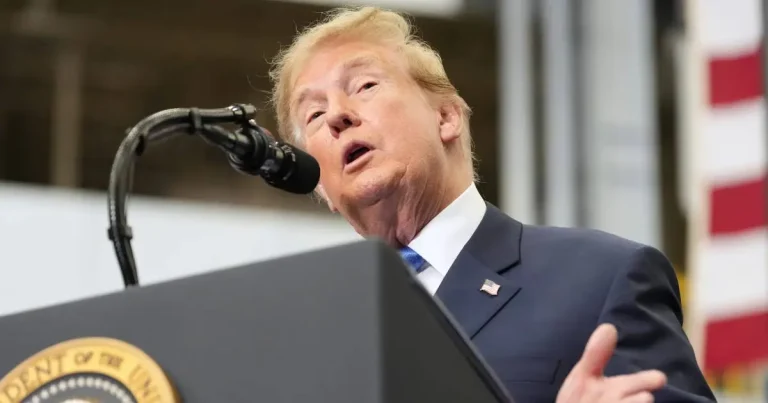 Donald Trump critica a Reino Unido por inmigración y altos costos de energía