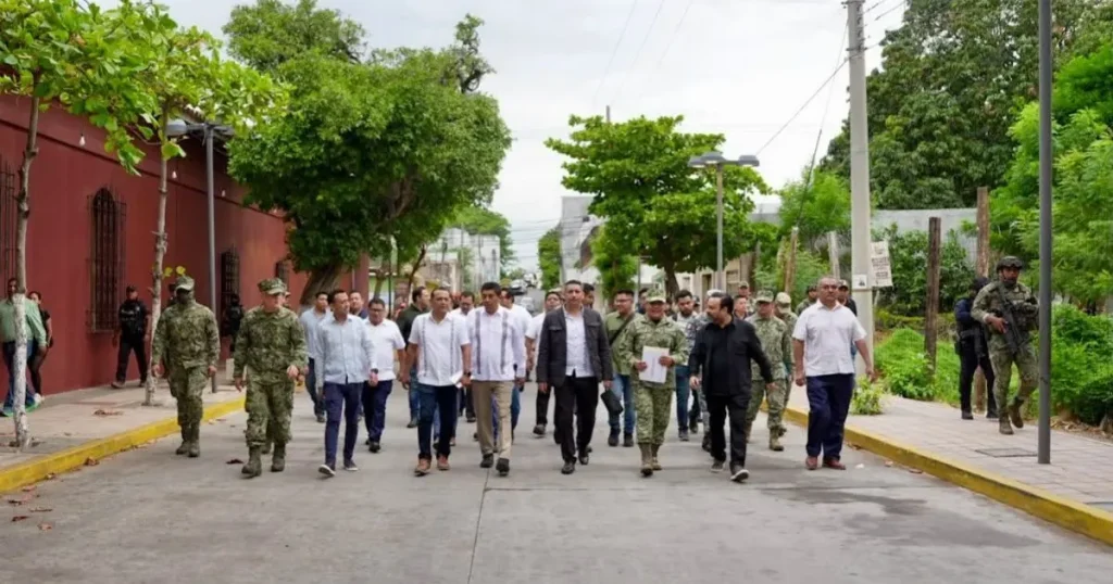 salomón jara recorre juchitán junto a autoridades federales y estatales(1)