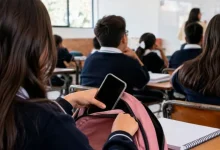 sep restringe uso de celulares en escuelas de méxico la medida entra en vigor el 3 de noviembre